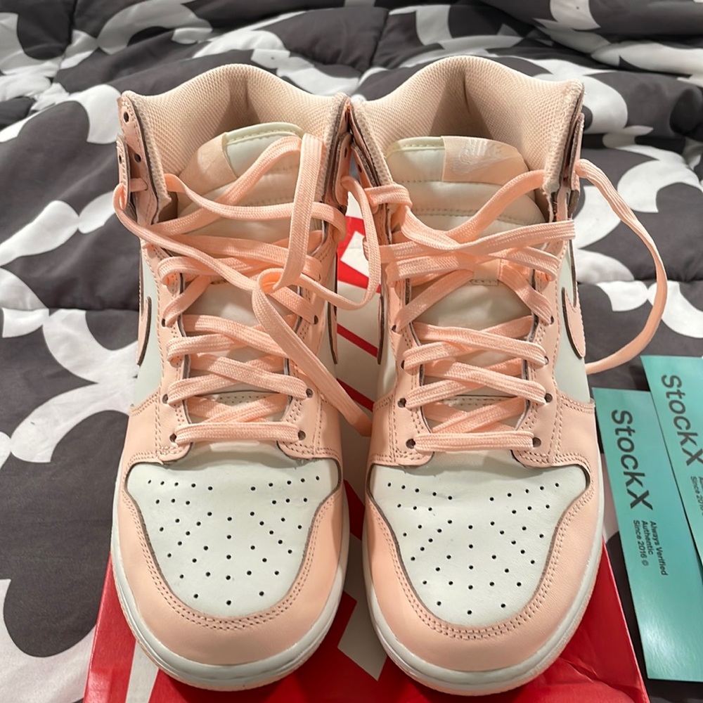 Nike Peach/White High Dunk Women’s Size 7.5